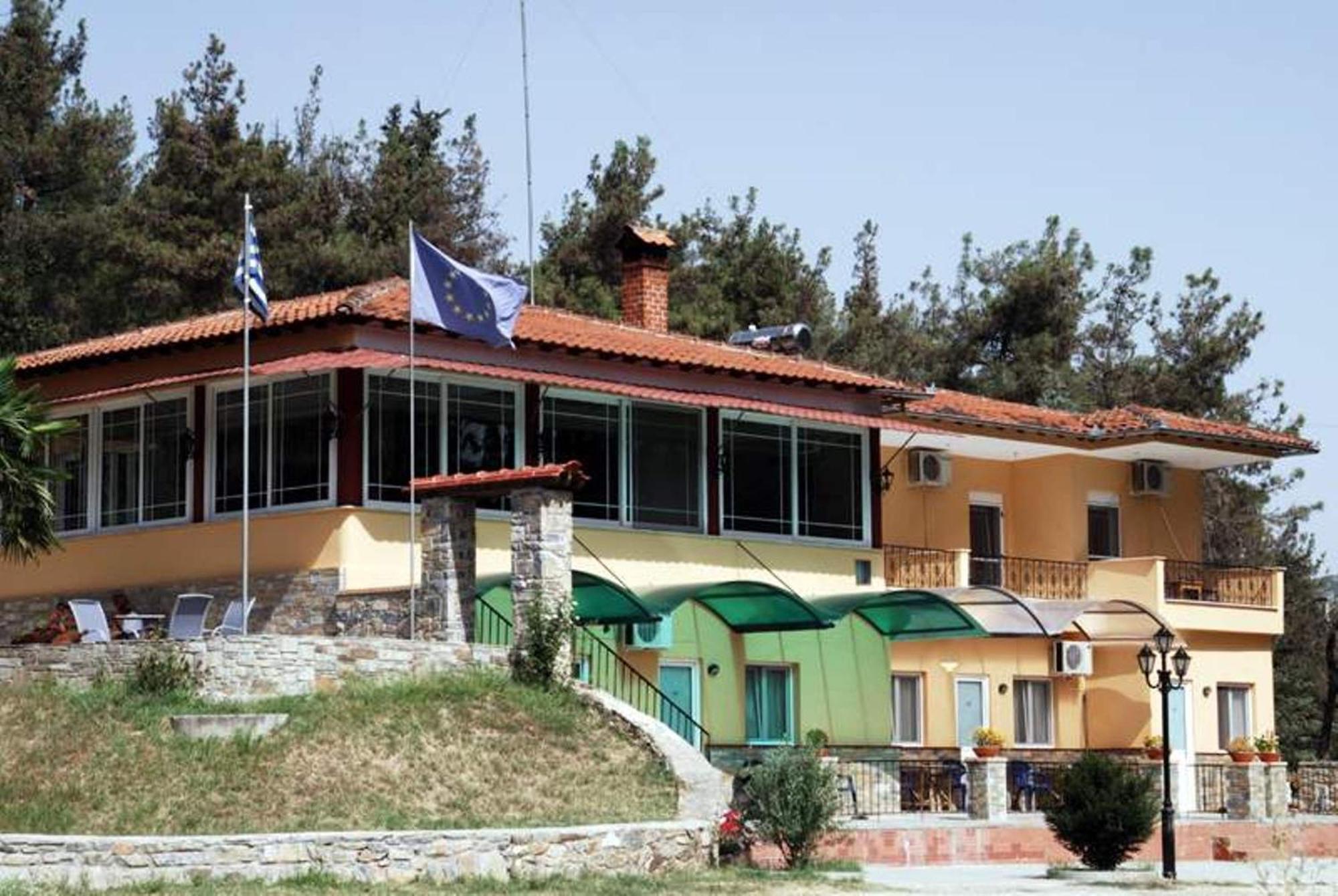 River Side Rooms Elassona Exteriör bild