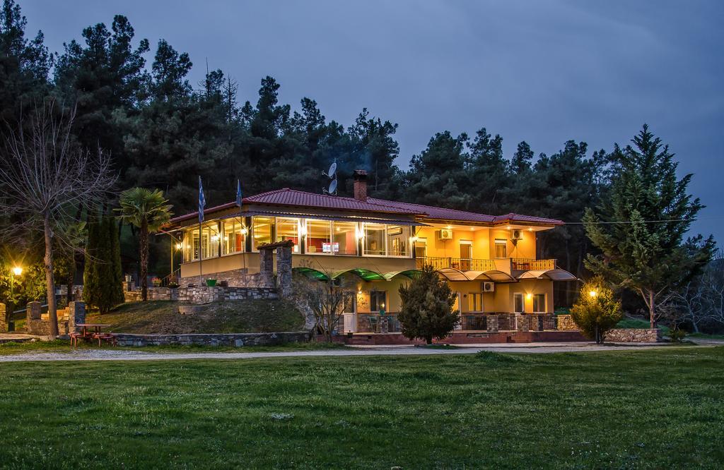 River Side Rooms Elassona Exteriör bild