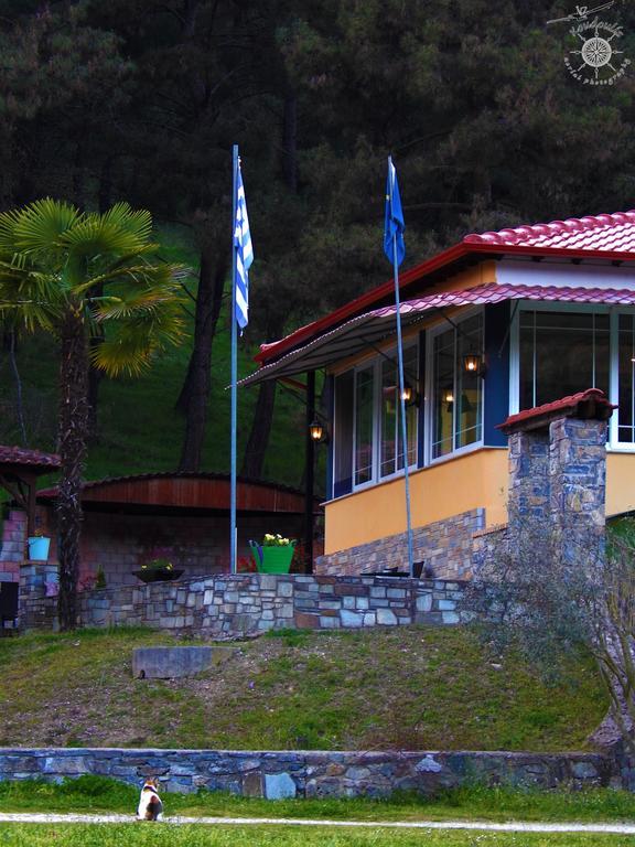 River Side Rooms Elassona Exteriör bild