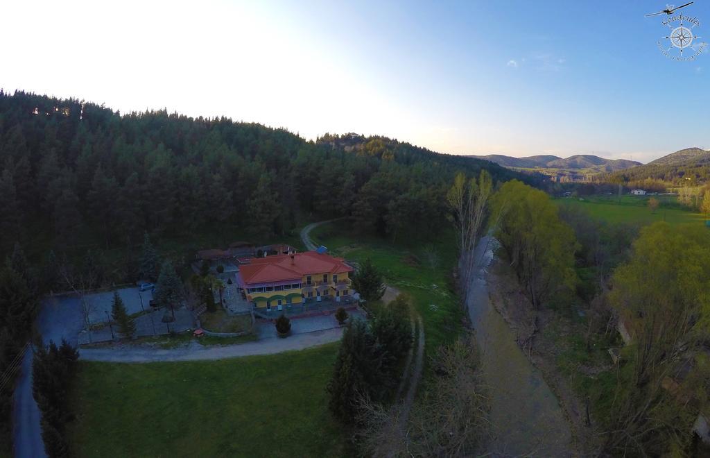 River Side Rooms Elassona Exteriör bild